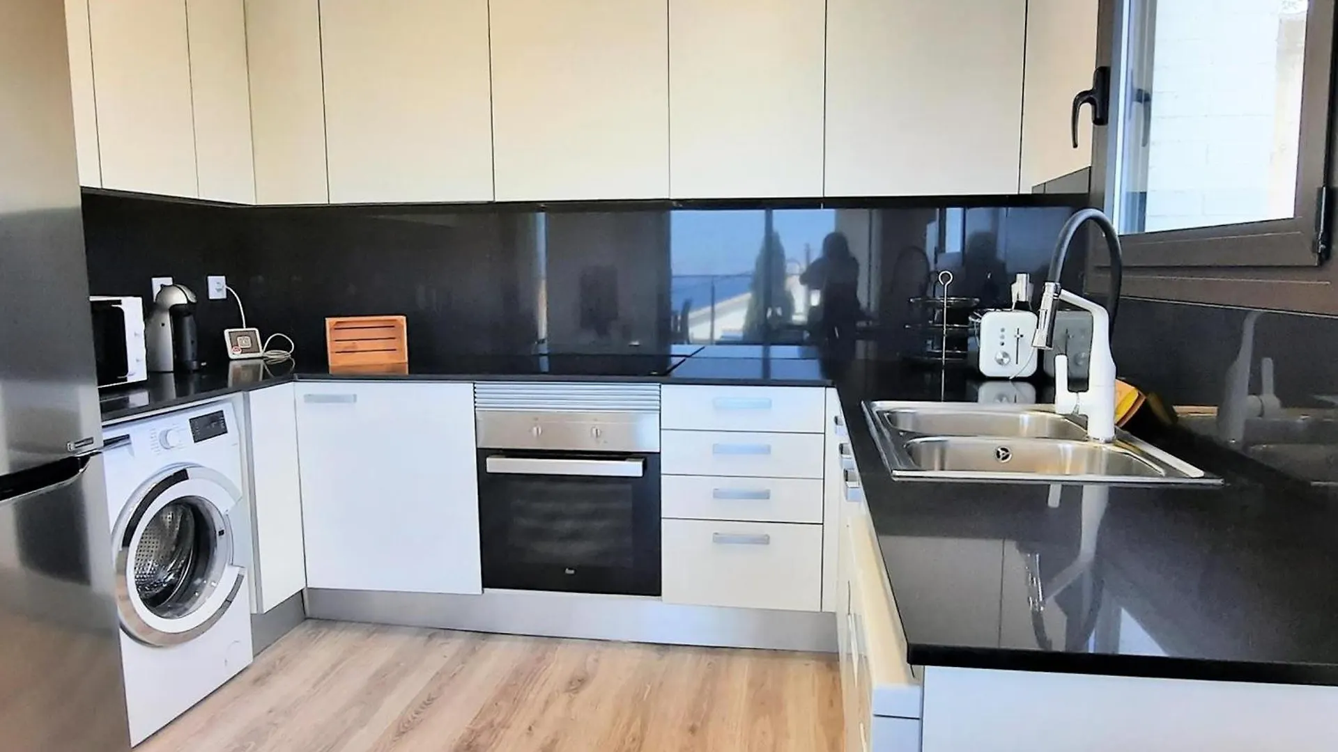 Magnifico Apartamento En Llanca Con Terraza, Se Aceptan Mascotas Y Aparcamiento - Es-170-5
